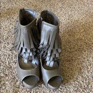 Fridge high heel shoes